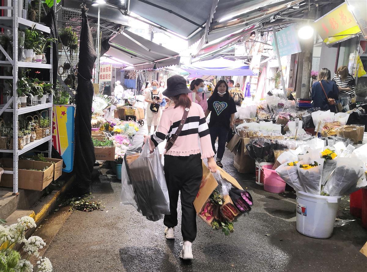 520将至鲜花市场火热