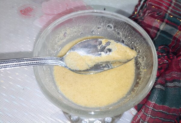 玄凤鹦鹉喂什么食物好呢（附：小玄凤鹦鹉喂养方式）