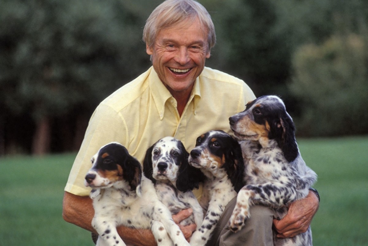 柯基一生认几个主人