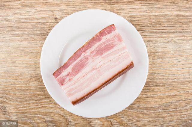 猫咪可以吃馒头么(宠物猫能吃馒头吗)