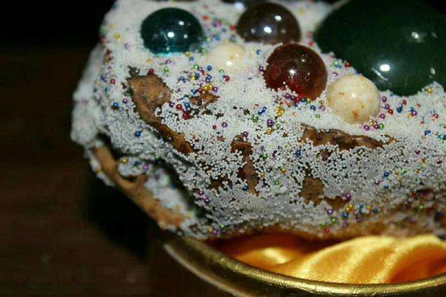 鹦鹉也能烧出舍利子？舍利子并非高僧专属，人工舍利子9块9包邮？