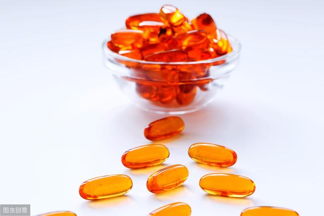 猫咪可以吃馒头么(宠物猫能吃馒头吗)